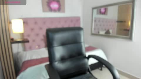 Snapshot of lillie__harper chatting on May 11, 2026, 12:22 pm lillie__harper online show from May 11, 2026, 12:22 pm