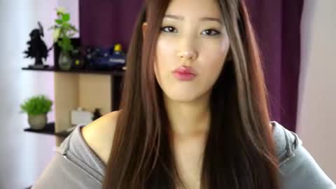 Snapshot of lillie_sun chatting on June 15, 2026, 10:39 am lillie_sun online show from June 15, 2026, 10:39 am