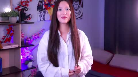 Snapshot of lillie_sun chatting on June 17, 2026, 2:29 pm lillie_sun online show from June 17, 2026, 2:29 pm