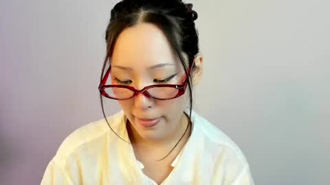 Snapshot of lillie_sun chatting on June 25, 2026, 10:42 am lillie_sun online show from June 25, 2026, 10:42 am