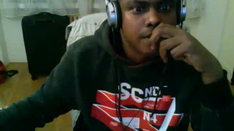 lillpluto online show from November 23, 2025, 2:11 am