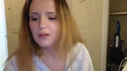 lilly_adams88 online show from April 6, 2026, 2:53 am