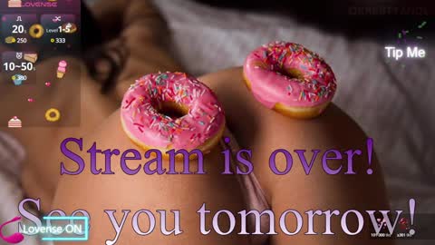 Snapshot of lilly_black888 chatting on January 20, 2025, 3:26 am Lilly online show from January 20, 2025, 3:26 am