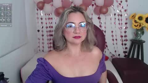 Snapshot of lilly_milf chatting on February 1, 2026, 4:05 pm Lilly online show from February 1, 2026, 4:05 pm