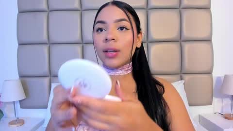 Lilly  online show from April 19, 2026, 3:06 am