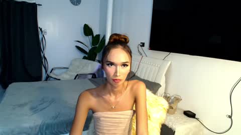 Snapshot of lillyholland_xx chatting on February 14, 2025, 11:31 am lillyholland online show from February 14, 2025, 11:31 am
