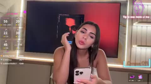 Snapshot of lillyxq chatting on July 7, 2026, 7:23 am lilly online show from July 7, 2026, 7:23 am