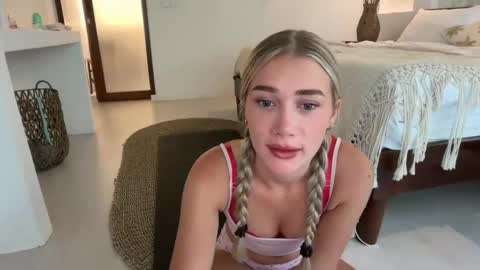 lilly online show from April 18, 2026, 4:05 am