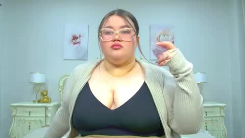 LiloLewins online show from January 15, 2025, 6:54 am