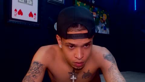 Snapshot of lilray99 chatting on February 22, 2025, 7:45 am ONLYFANS online show from February 22, 2025, 7:45 am