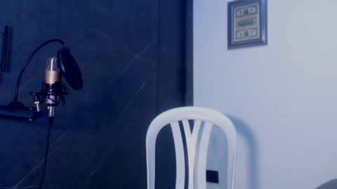 Snapshot of lilray99 chatting on September 16, 2025, 7:42 am ONLYFANS online show from September 16, 2025, 7:42 am