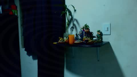 Snapshot of lilray99 chatting on February 18, 2026, 1:56 am ONLYFANS online show from February 18, 2026, 1:56 am