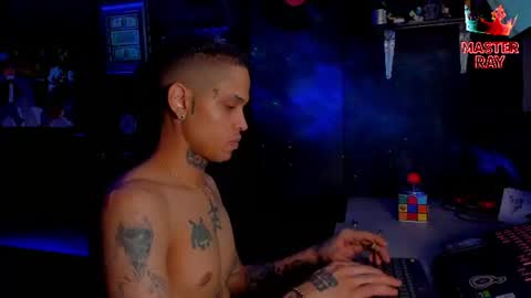 Snapshot of lilray99 chatting on July 6, 2026, 5:04 am ONLYFANS online show from July 6, 2026, 5:04 am