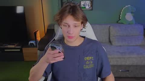 lilteddyboy online show from October 19, 2025, 2:40 pm