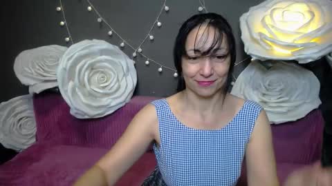 lilugrants online show from November 24, 2025, 7:13 pm