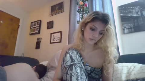 Snapshot of lilvioletxxx chatting on July 12, 2026, 8:33 pm Little Violet online show from July 12, 2026, 8:33 pm