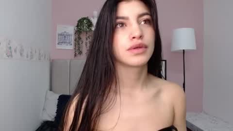 Snapshot of lily__10 chatting on June 21, 2026, 4:31 pm Lily online show from June 21, 2026, 4:31 pm