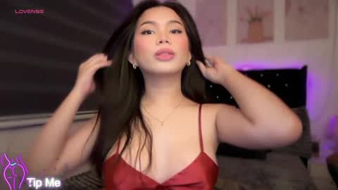 Snapshot of lily_ash chatting on May 9, 2026, 1:55 am Lily- DONT FORGET TO FOLLOW ME HERE online show from May 9, 2026, 1:55 am
