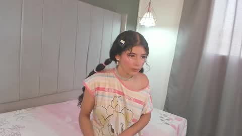 lily_cherry0 online show from March 7, 2025, 1:40 pm