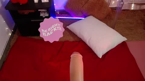 just lily online show from December 20, 2024, 2:41 am