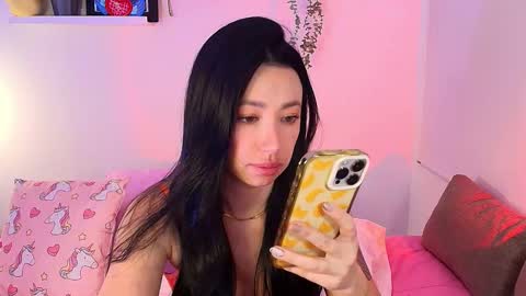 Snapshot of lily_evans_ chatting on February 6, 2026, 10:57 pm just lily online show from February 6, 2026, 10:57 pm