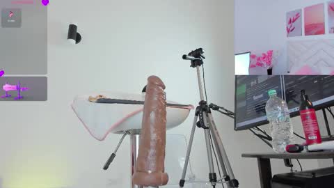   online show from September 10, 2025, 6:08 pm