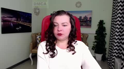 Lily online show from April 18, 2026, 6:28 am