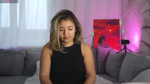 Snapshot of lily_foster_ chatting on January 10, 2025, 6:20 am Lily online show from January 10, 2025, 6:20 am