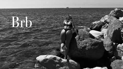 Snapshot of lily_foster_ chatting on January 17, 2025, 5:53 am Lily online show from January 17, 2025, 5:53 am