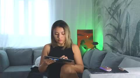 Snapshot of lily_foster_ chatting on February 12, 2025, 8:59 am Lily online show from February 12, 2025, 8:59 am