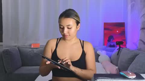 Snapshot of lily_foster_ chatting on February 16, 2025, 5:04 pm Lily online show from February 16, 2025, 5:04 pm