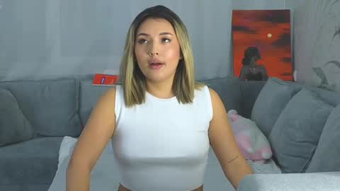 Snapshot of lily_foster_ chatting on February 20, 2025, 3:41 pm Lily online show from February 20, 2025, 3:41 pm