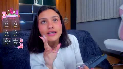 Snapshot of lily_fox1 chatting on February 25, 2025, 7:09 am Lily online show from February 25, 2025, 7:09 am