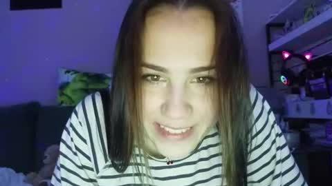 Lily  no Lilo ang Steach online show from June 21, 2026, 10:34 pm