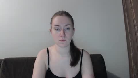 Snapshot of lily_love_x chatting on March 2, 2025, 4:39 am lily_love_x online show from March 2, 2025, 4:39 am