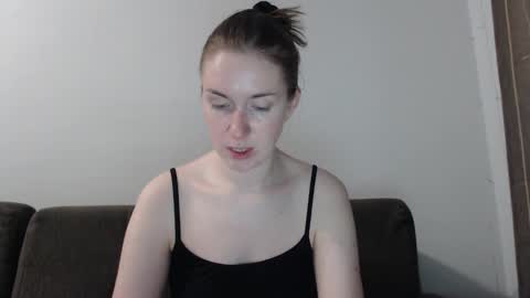 Snapshot of lily_love_x chatting on September 14, 2025, 5:06 am lily_love_x online show from September 14, 2025, 5:06 am