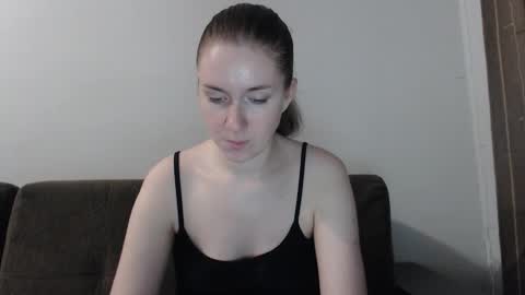 Snapshot of lily_love_x chatting on October 7, 2025, 10:40 pm lily_love_x online show from October 7, 2025, 10:40 pm