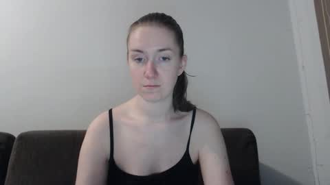 Snapshot of lily_love_x chatting on October 23, 2025, 9:57 pm lily_love_x online show from October 23, 2025, 9:57 pm