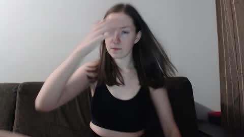 lily_love_x online show from January 17, 2026, 9:40 pm