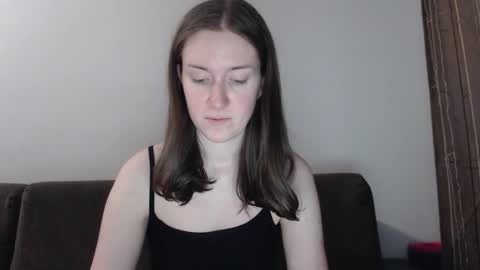 lily_love_x online show from February 4, 2026, 2:39 am