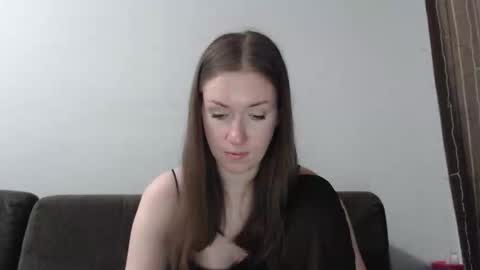 lily_love_x online show from March 19, 2026, 2:04 am