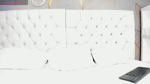 Snapshot of lily_lv chatting on January 9, 2025, 1:02 pm Lily online show from January 9, 2025, 1:02 pm