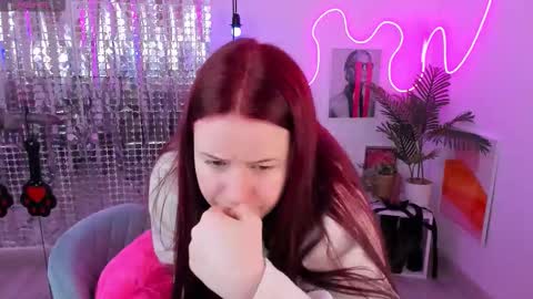 Lily online show from February 12, 2026, 6:52 am