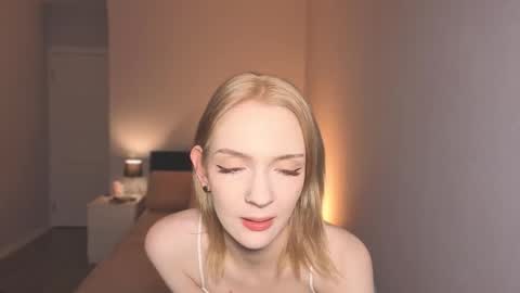 Lily online show from March 21, 2026, 10:24 pm