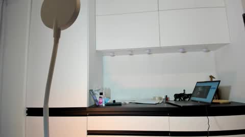  and more  - for fans and creators online show from November 22, 2025, 7:02 pm