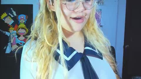 Snapshot of lily_stone04 chatting on June 2, 2026, 9:44 am lily_stone04 online show from June 2, 2026, 9:44 am