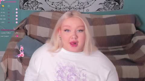 Lily online show from December 9, 2024, 11:15 am