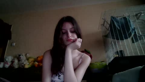 lilycandy_ online show from February 4, 2025, 12:11 pm
