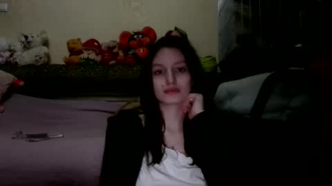lilycandy_ online show from February 5, 2025, 3:20 pm