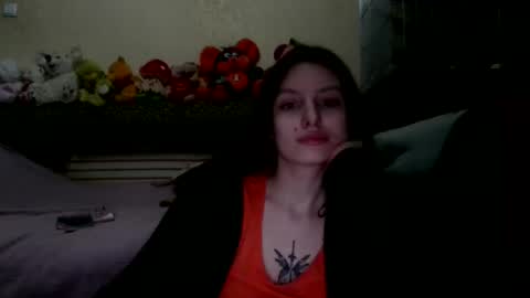 lilycandy_ online show from February 7, 2025, 6:13 pm